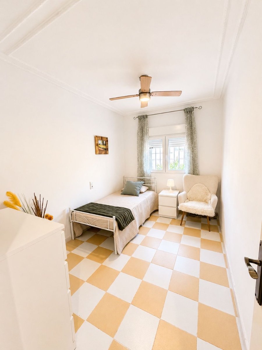 reistehende Villa mit 3 Schlafzimmern in Aguas Nuevas | Bestlage nahe La Purísima

Objektbeschreibung: Diese außergewöhnli