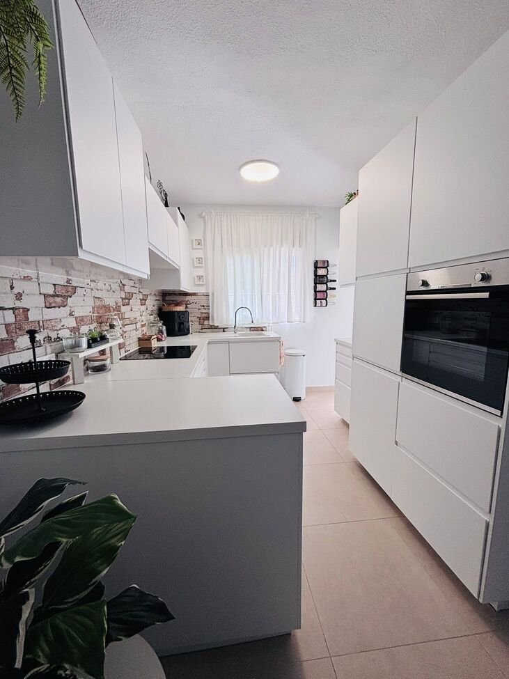 BEAUTIFULLY RENOVATED HOME WITH SUNNY PRIVATE GARDEN IN ORIHUELA COSTA
Property Overview
We are delighted to present this beauti