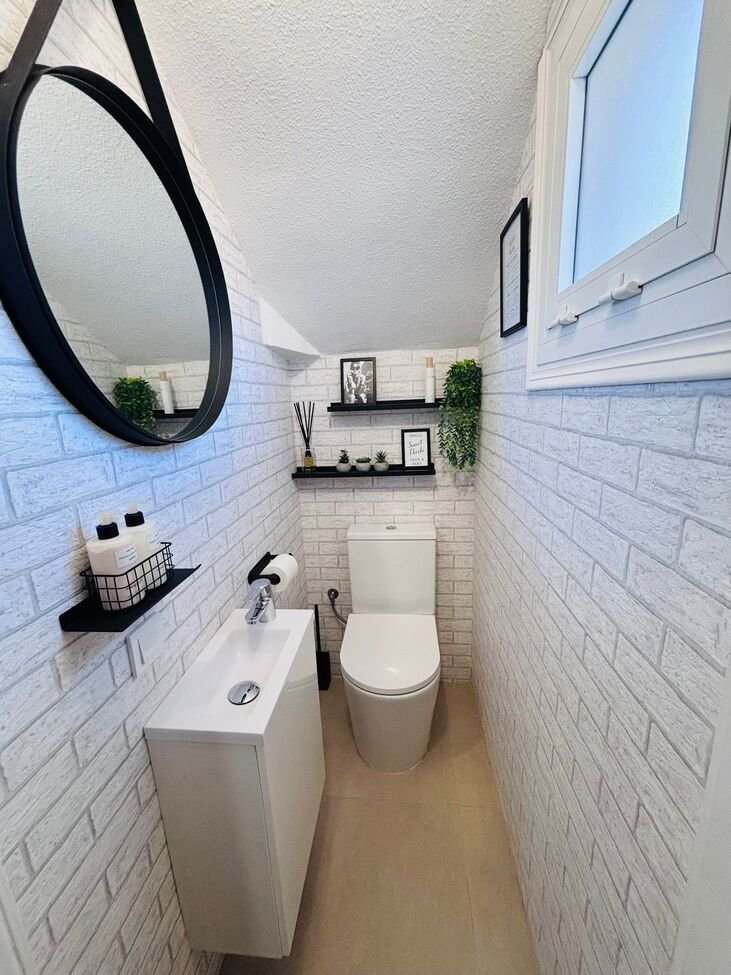 BEAUTIFULLY RENOVATED HOME WITH SUNNY PRIVATE GARDEN IN ORIHUELA COSTA
Property Overview
We are delighted to present this beauti