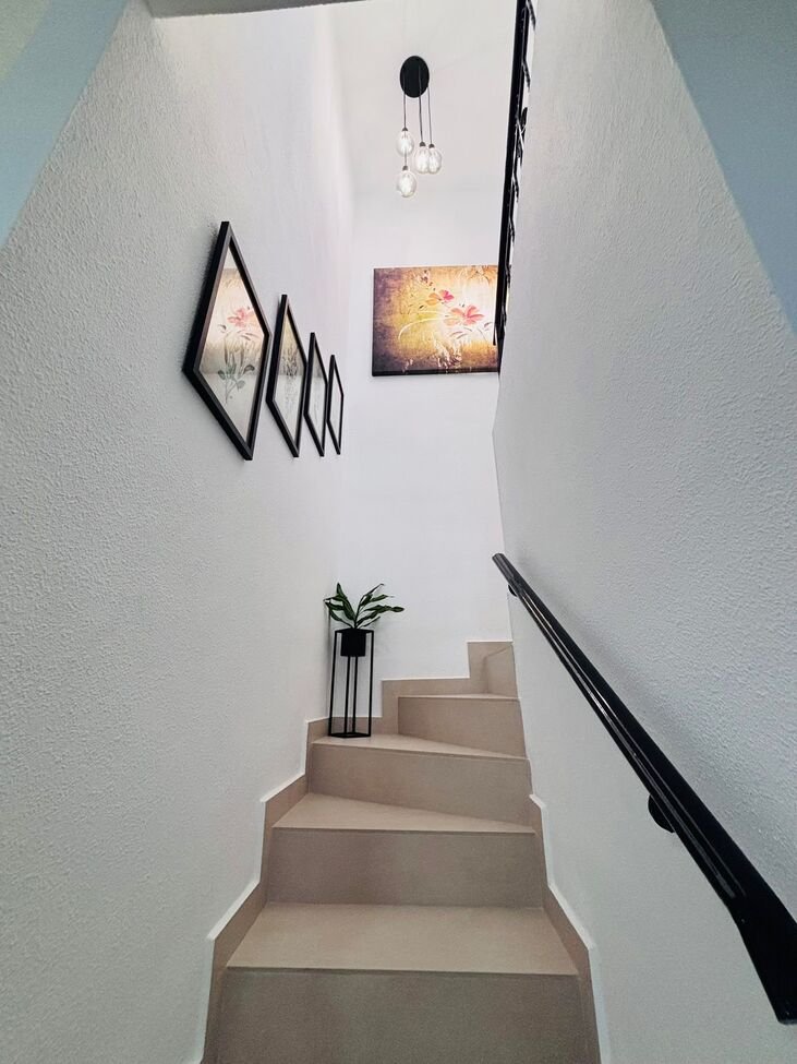 BEAUTIFULLY RENOVATED HOME WITH SUNNY PRIVATE GARDEN IN ORIHUELA COSTA
Property Overview
We are delighted to present this beauti