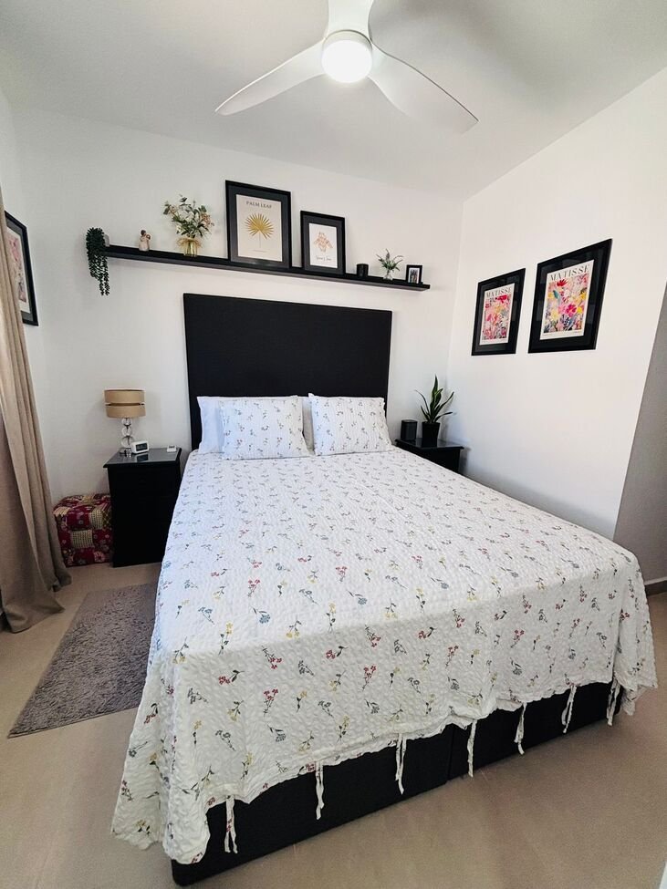 BEAUTIFULLY RENOVATED HOME WITH SUNNY PRIVATE GARDEN IN ORIHUELA COSTA
Property Overview
We are delighted to present this beauti