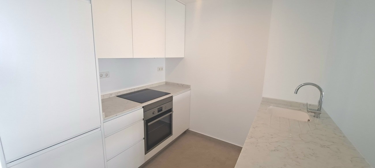 Don miss out on this unique opportunity to acquire an absolutely fantastic apartment in the newly developed Flamenca Sun located in the popular Pla