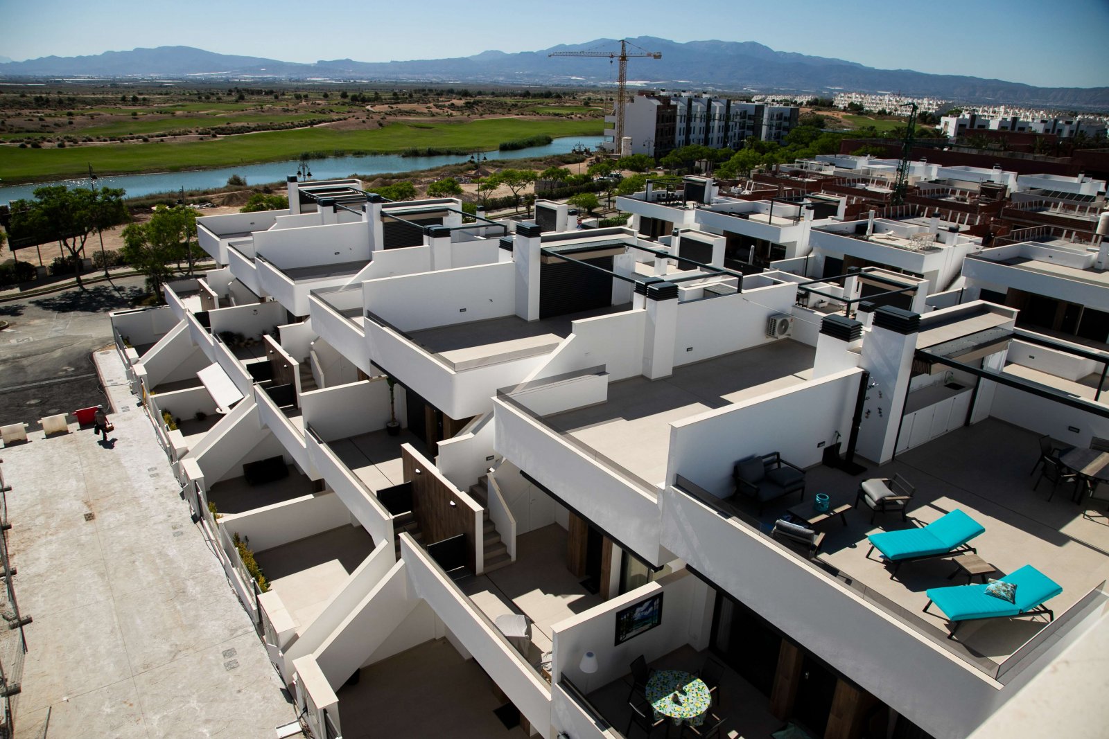  Im prestigeträchtigen Condado de Alhama gelegen, bietet diese Wohnanlage eine exklusive Auswahl von 21 Immobilien, darunter Apartments, Erdgeschosse 
