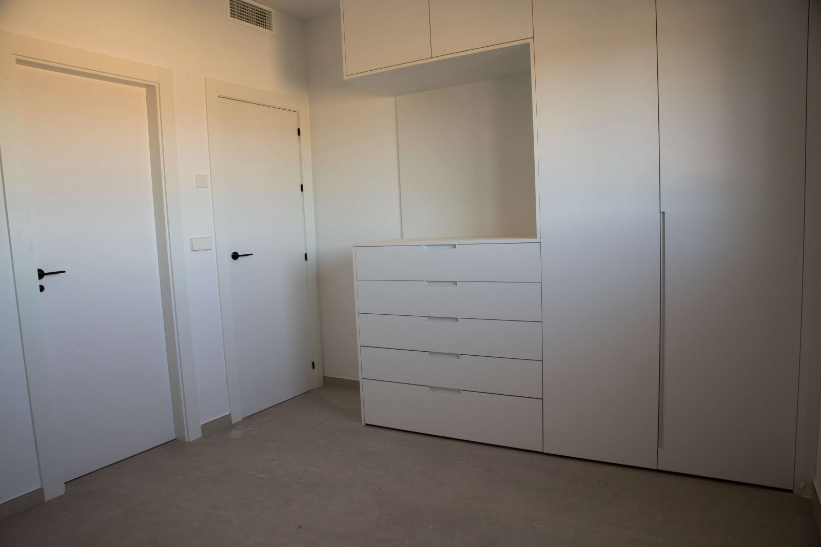  Im prestigeträchtigen Condado de Alhama gelegen, bietet diese Wohnanlage eine exklusive Auswahl von 21 Immobilien, darunter Apartments, Erdgeschosse 