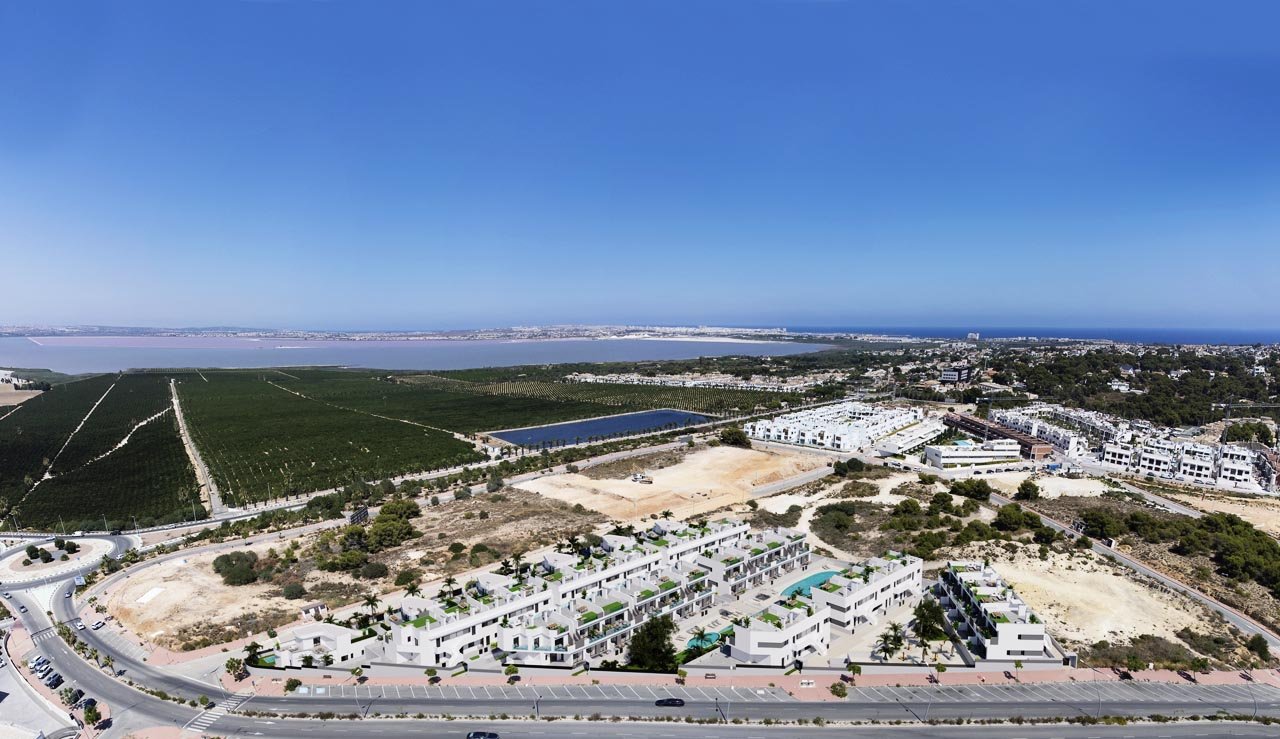 In der wunderschönen Stadt Torrevieja gelegen, bietet diese Wohnanlage eine Vielzahl von Typologien, die sich an unterschiedliche Bedürfnisse und Leb