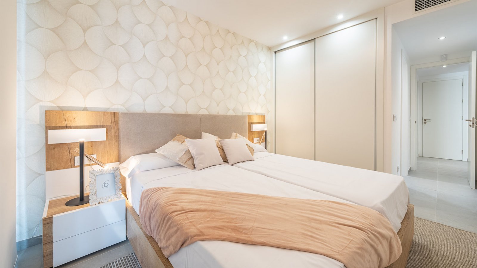 Cala Lliteres Residences befindet sich in Cala Ratjada (Capdepera), nur 250 Metern Entfernung von Cala Lliteres in einer einzigartigen beschaulichen