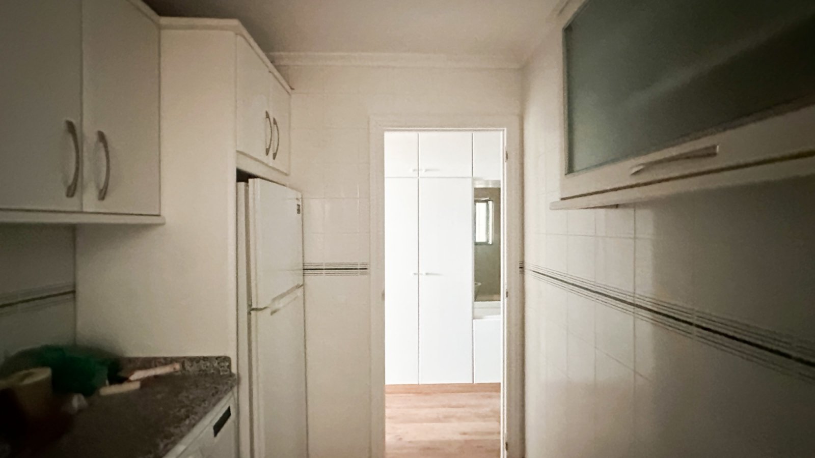 

Entdecken Sie diese helle, renovierte Wohnung im ersten Stock, gelegen in einer der gefragtesten Gegenden von Torrevieja