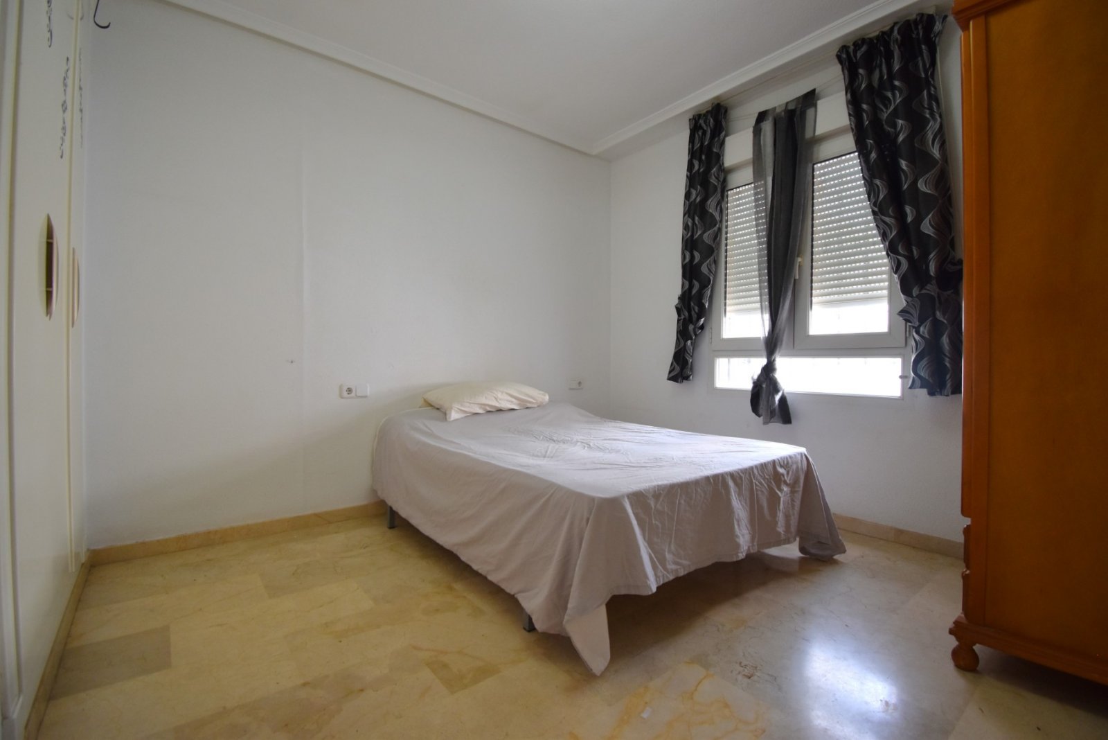 This East Facing, Two Bedroom, Second Floor Apartment in Villamartin is located in a superb position on the Orihuela Costa, just ten metres from the