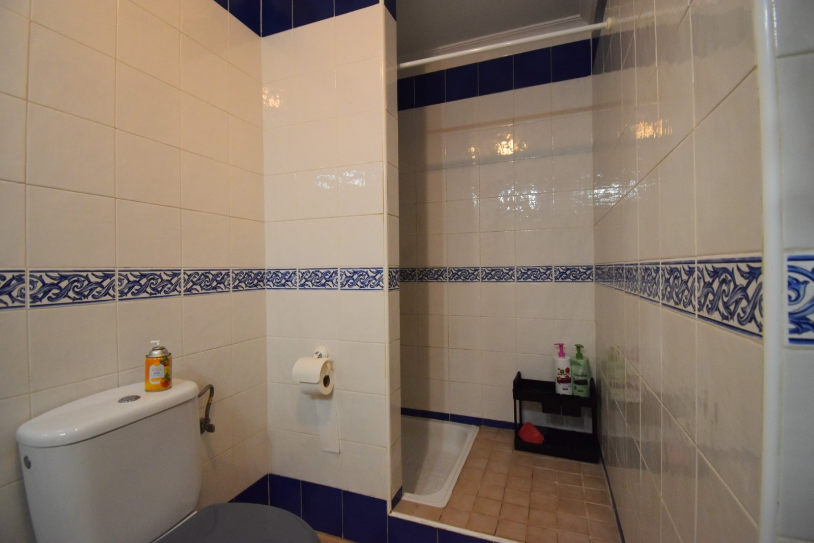 This East Facing, Two Bedroom, Second Floor Apartment in Villamartin is located in a superb position on the Orihuela Costa, just ten metres from the