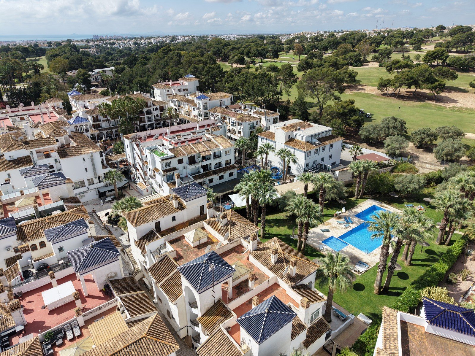 This East Facing, Two Bedroom, Second Floor Apartment in Villamartin is located in a superb position on the Orihuela Costa, just ten metres from the
