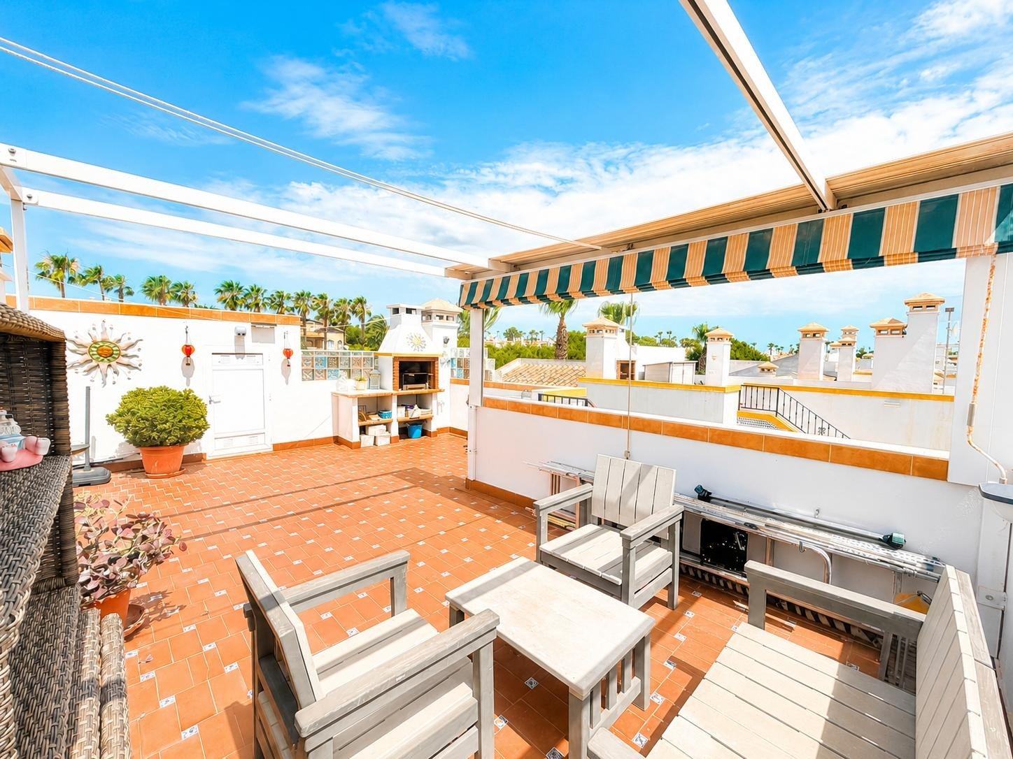 Welcome to this beautifully presented 2-bedroom, 2-bathroom first floor apartment, ideally situated in the highly desirable area of Los Dolses, perf