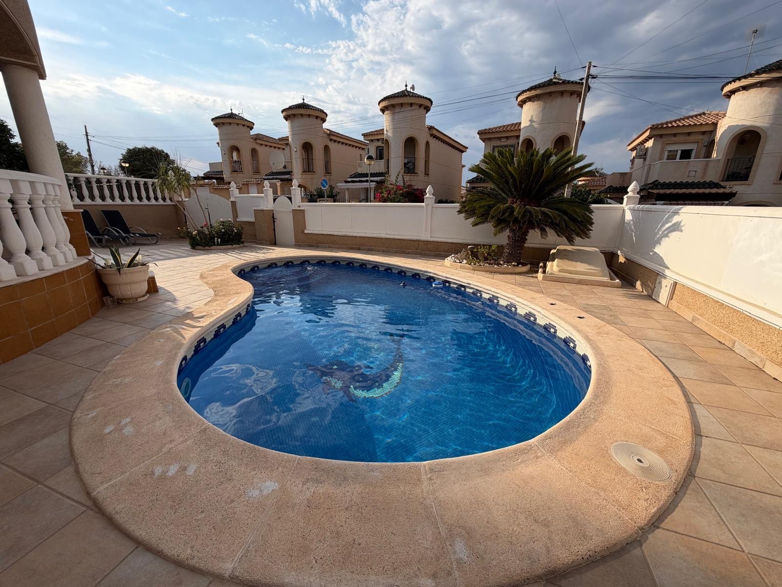 

Geräumige und geschmackvoll eingerichtete freistehende Villa in der Nähe von Villamartín, im Gemeindegebiet von San Migu