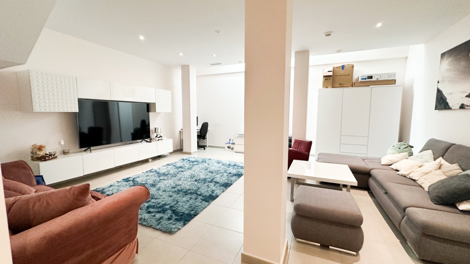 



Spektakuläre, moderne freistehende Villa in der begehrten Gegend von Aguas Nuevas (Torrevie
