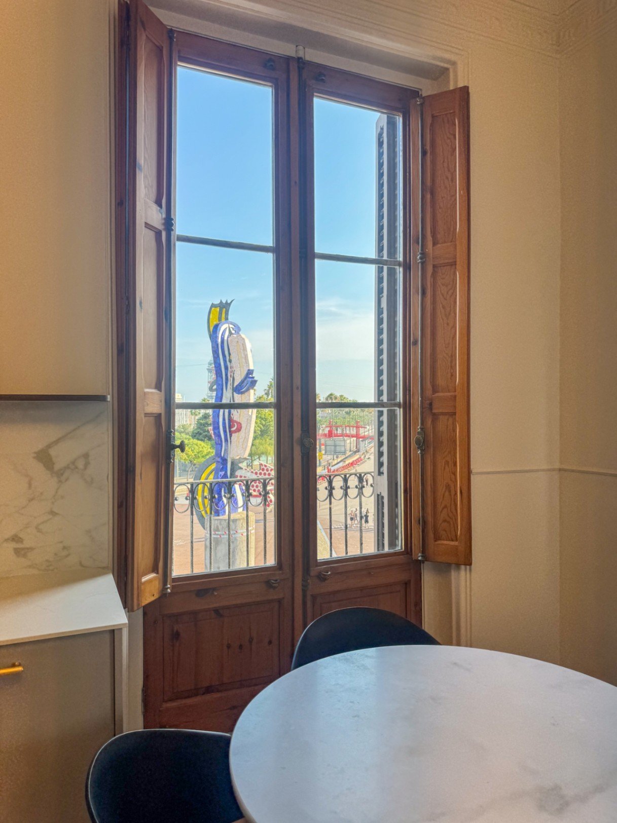 Einige Wohnungen könnten überall sein. BCN 1840 kann nur in Barcelona sein. Happy Expat Homes präsentiert Ihnen in Zusammenarbeit mit Buyer Side S