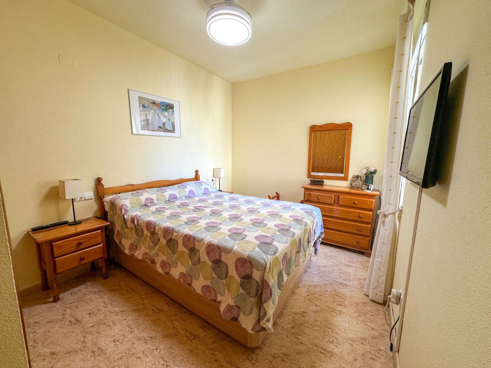 Suchen Sie das perfekte Ferienhaus oder eine attraktive Kapitalanlage? Dieser charmante Bungalow im Erdgeschoss in Playa Flamenca bietet alles, was S