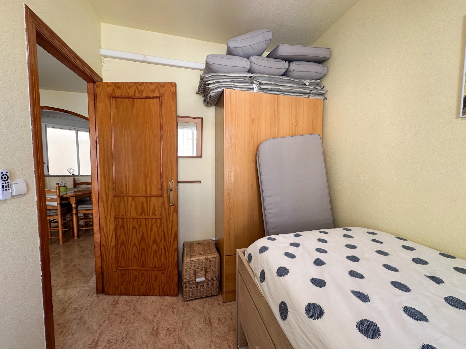 Suchen Sie das perfekte Ferienhaus oder eine attraktive Kapitalanlage? Dieser charmante Bungalow im Erdgeschoss in Playa Flamenca bietet alles, was S