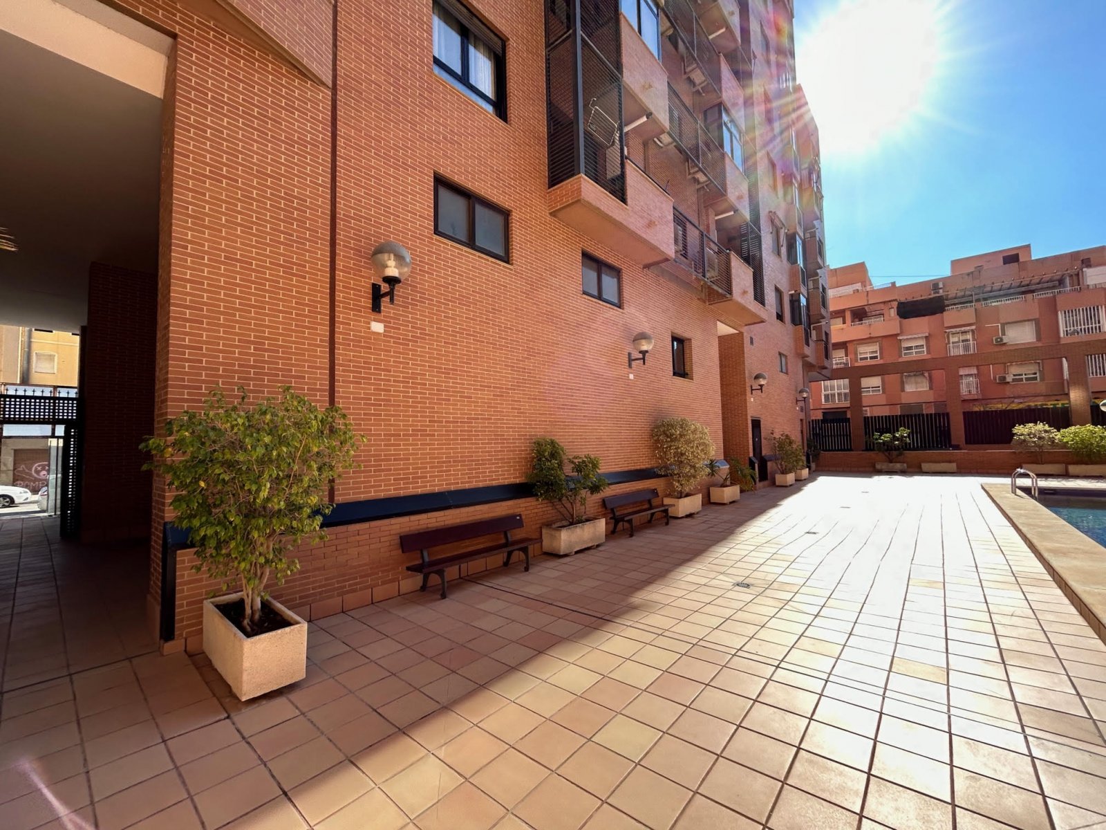 In der pulsierenden Stadt Alicante (Alacant) gelegen, bieten diese exklusiven Lofts eine einzigartige Gelegenheit, eine mediterrane Umgebung zu genie