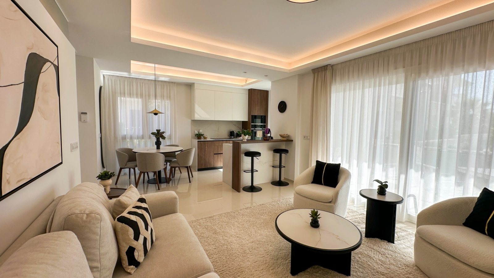  ​Genießen Sie erstklassigen mediterranen Lifestyle in dieser ultramodernen, 2024 erbauten Wohnung in Ciudad Quesada. Das energieeffiziente Objekt bes