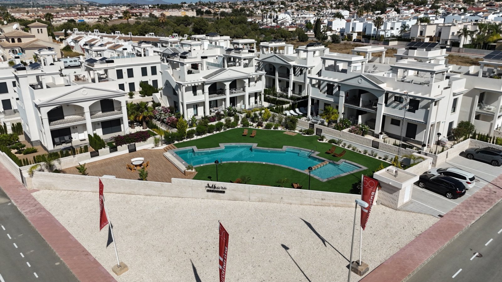  ​Genießen Sie erstklassigen mediterranen Lifestyle in dieser ultramodernen, 2024 erbauten Wohnung in Ciudad Quesada. Das energieeffiziente Objekt bes