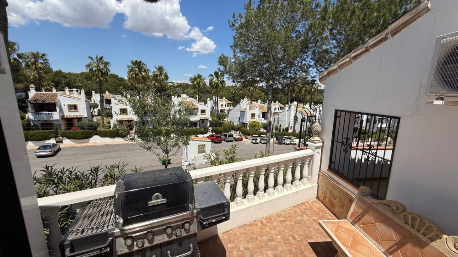  Charmantes Einfamilienhaus in Orihuela CostaDieses atemberaubende Einfamilienhaus in der malerischen Stadt Orihuela, Alicante, bietet ein außergewöhn