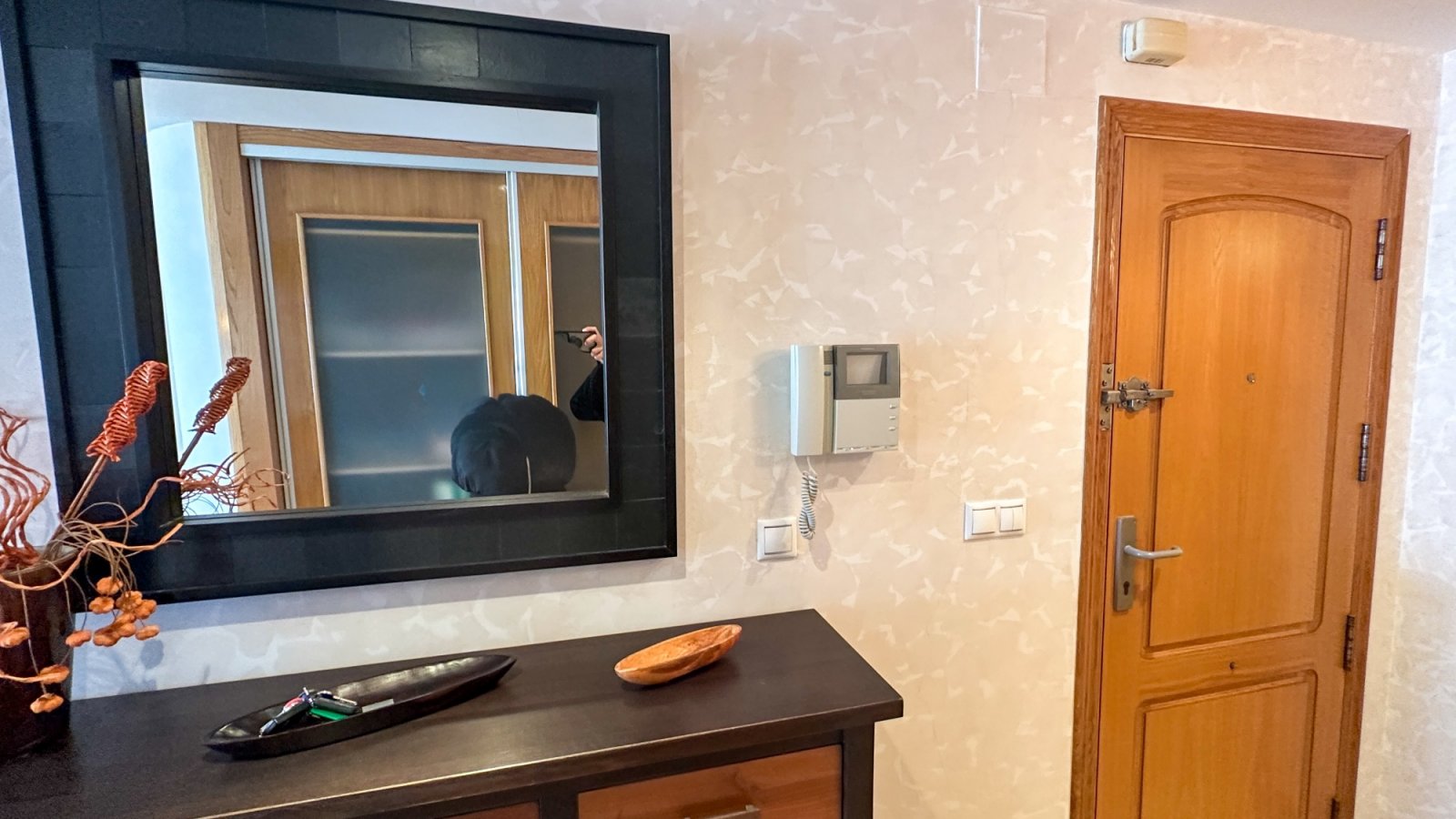  präsentiert dieses spektakuläre Strandapartment in Torrevieja mit atemberaubendem, unverbaubarem Meerblick.&amp;#13;&amp;#13;
Das Apartment