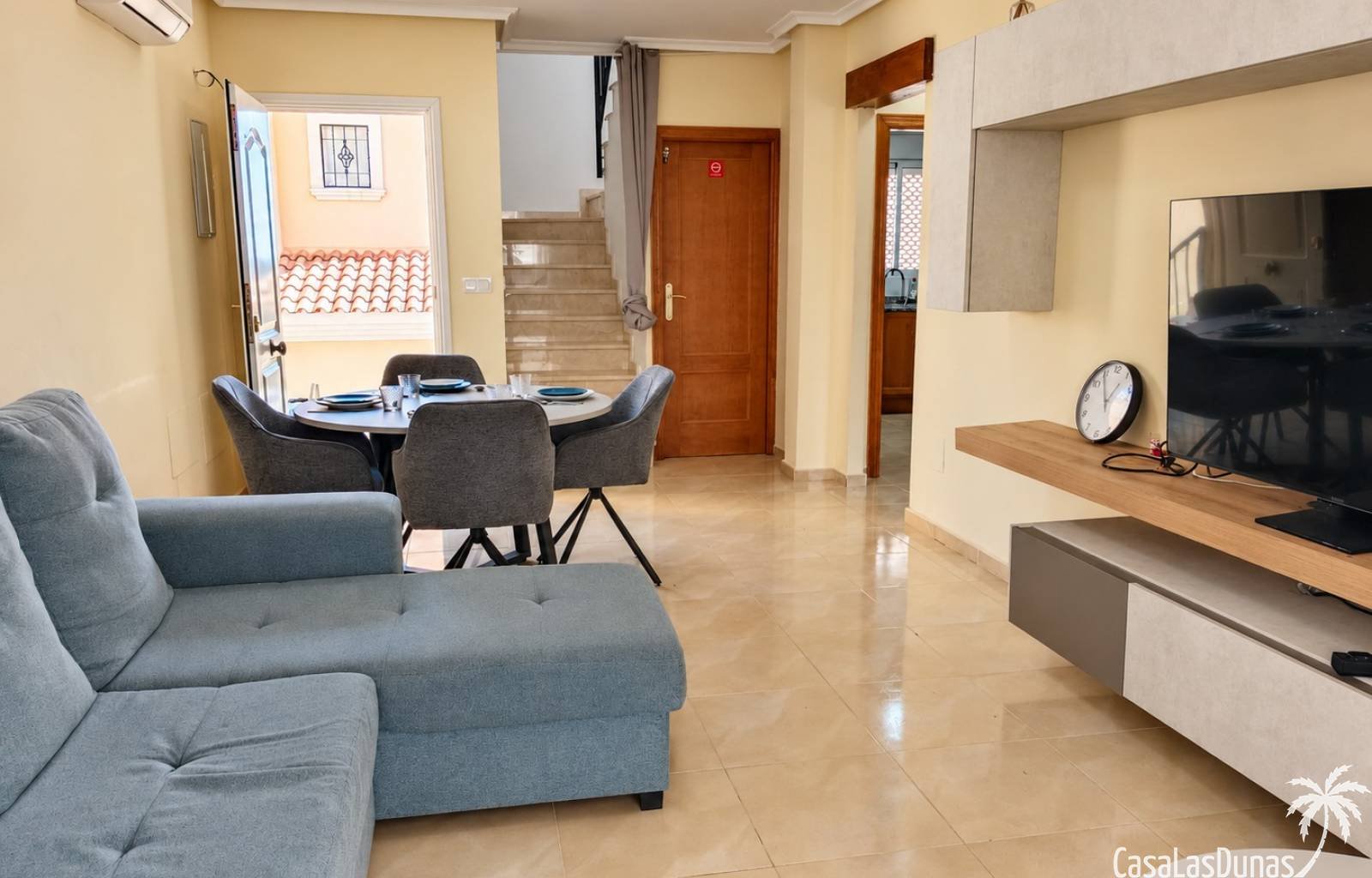  Suchen Sie ein Ferienhaus an der Costa Blanca, um nach einem erlebnisreichen Tag zu entspannen? Die Casa Baig in San Miguel de Salinas ist der perfek