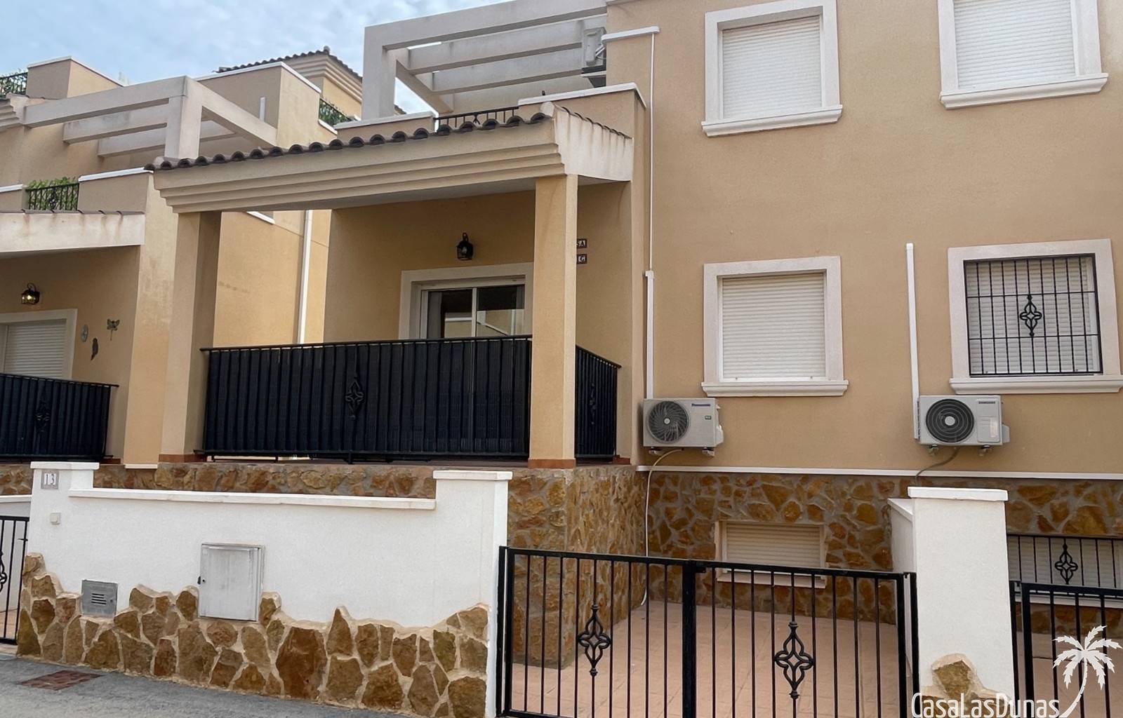  Suchen Sie ein Ferienhaus an der Costa Blanca, um nach einem erlebnisreichen Tag zu entspannen? Die Casa Baig in San Miguel de Salinas ist der perfek
