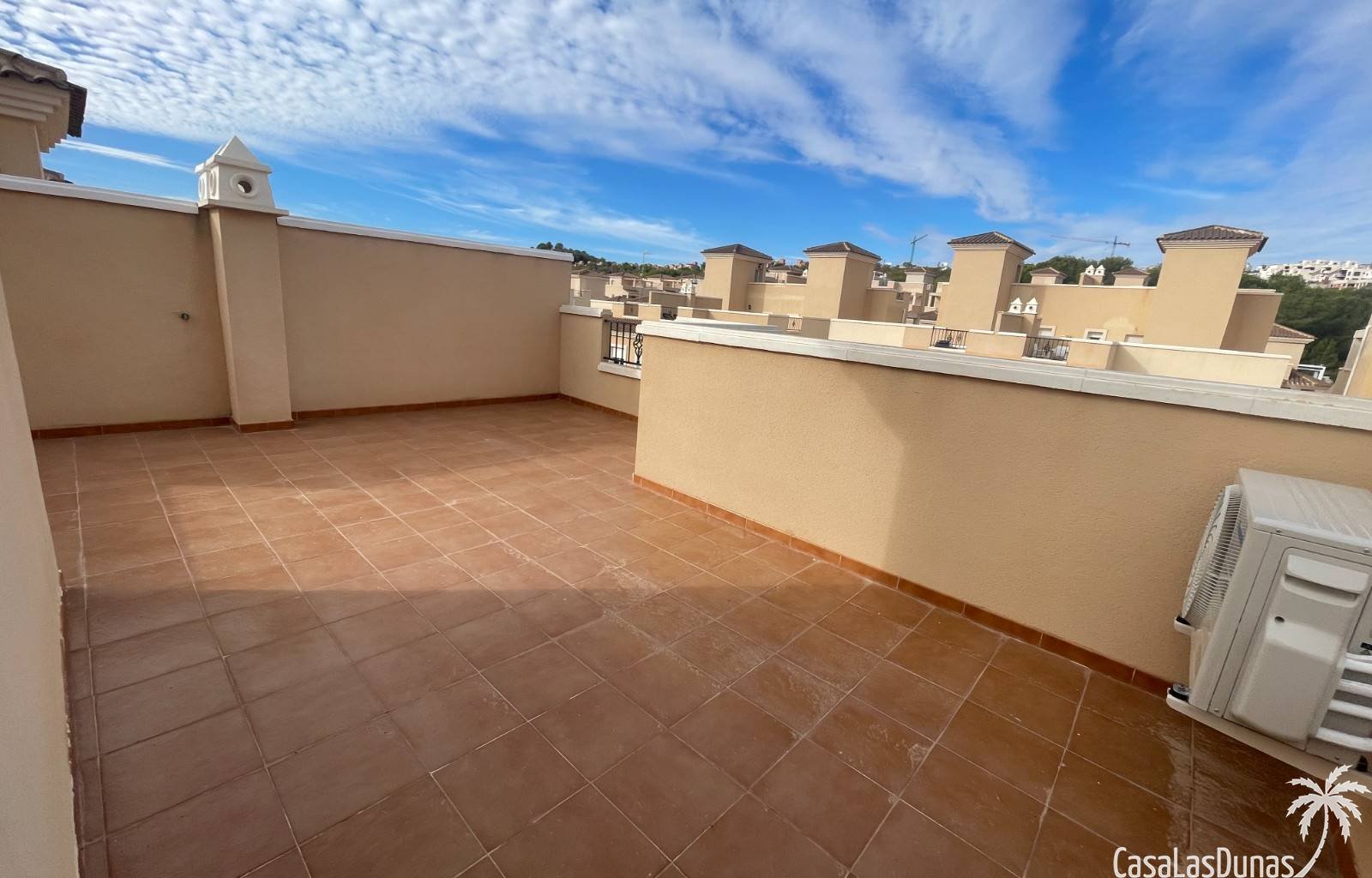  Suchen Sie ein Ferienhaus an der Costa Blanca, um nach einem erlebnisreichen Tag zu entspannen? Die Casa Baig in San Miguel de Salinas ist der perfek