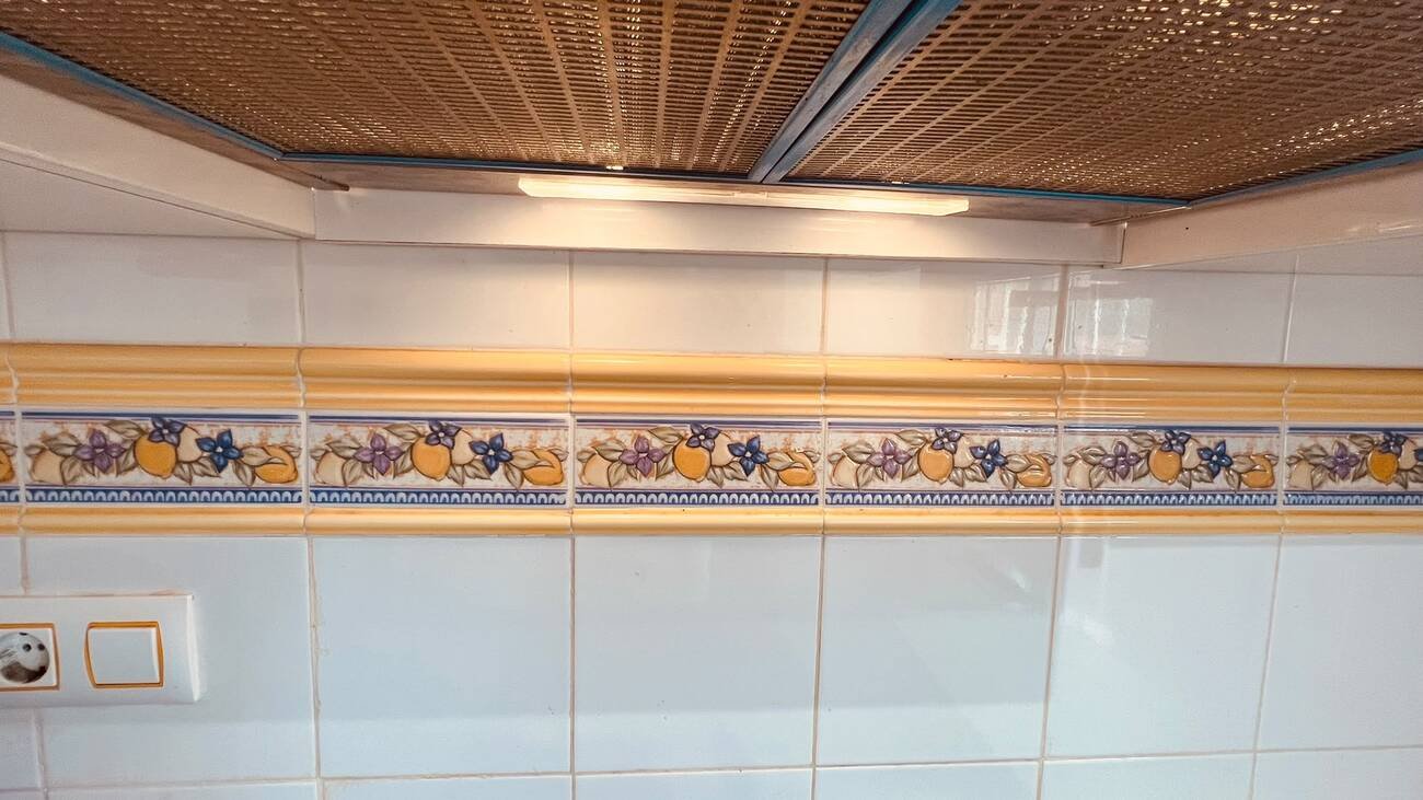 This beautifully renovated first-floor apartment is ideally situated in the sought-after area of Villamartin, offering a fantastic combination of mo