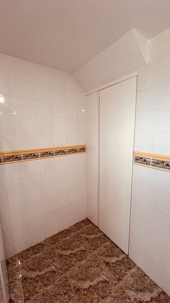 This beautifully renovated first-floor apartment is ideally situated in the sought-after area of Villamartin, offering a fantastic combination of mo