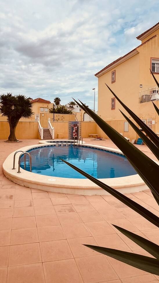 This beautifully renovated first-floor apartment is ideally situated in the sought-after area of Villamartin, offering a fantastic combination of mo