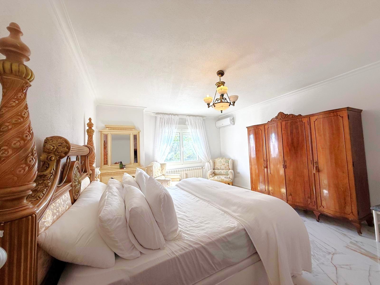 An impressive Mediterranea style villa enjoying a privileged elevated position and perfect orientation for sun close to 3 golf courses, white sand