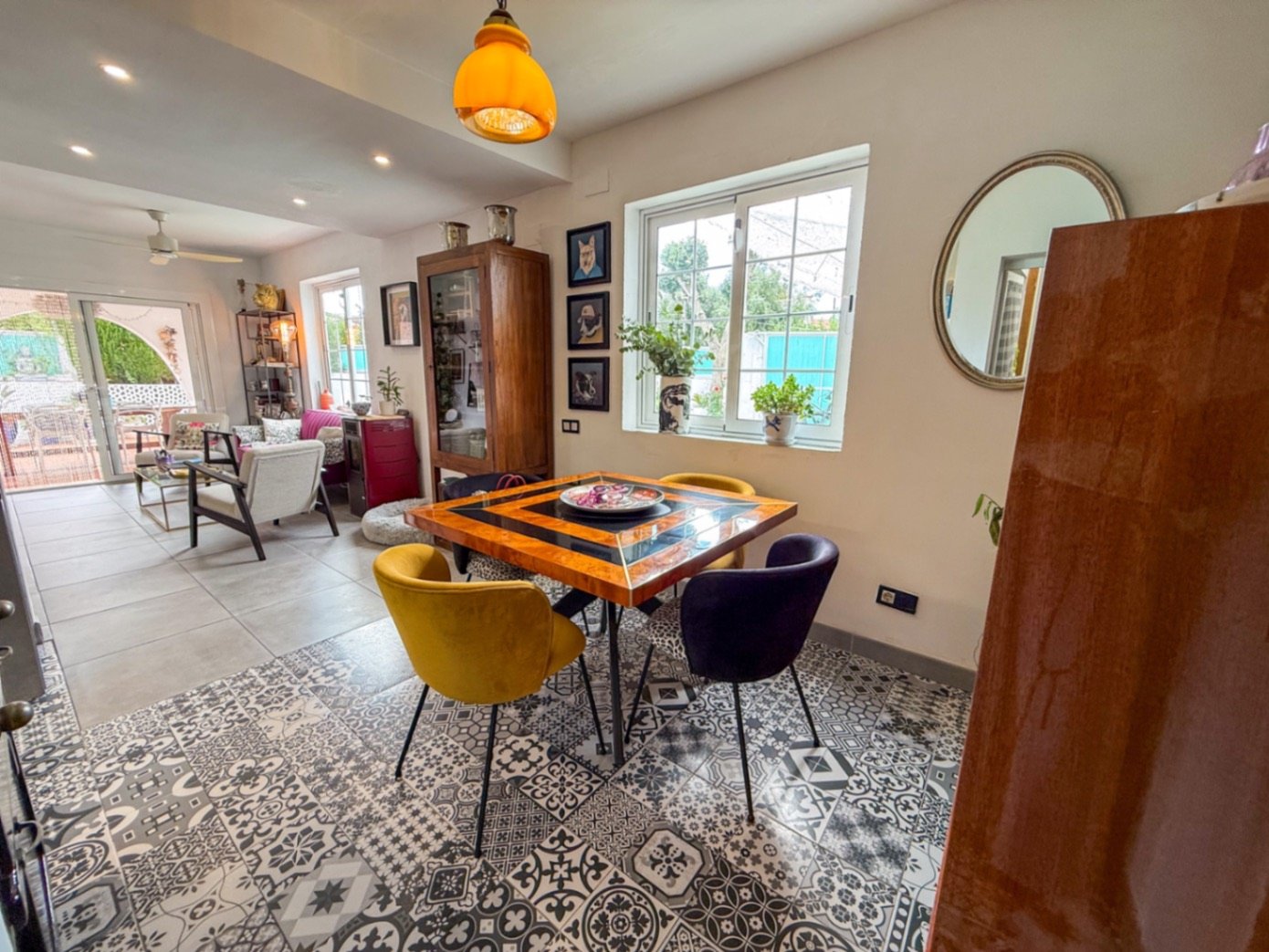 Tucked away in the peaceful residential area of Rocamar, this charming detached home offers a wonderful combination of privacy, outdoor living and pro