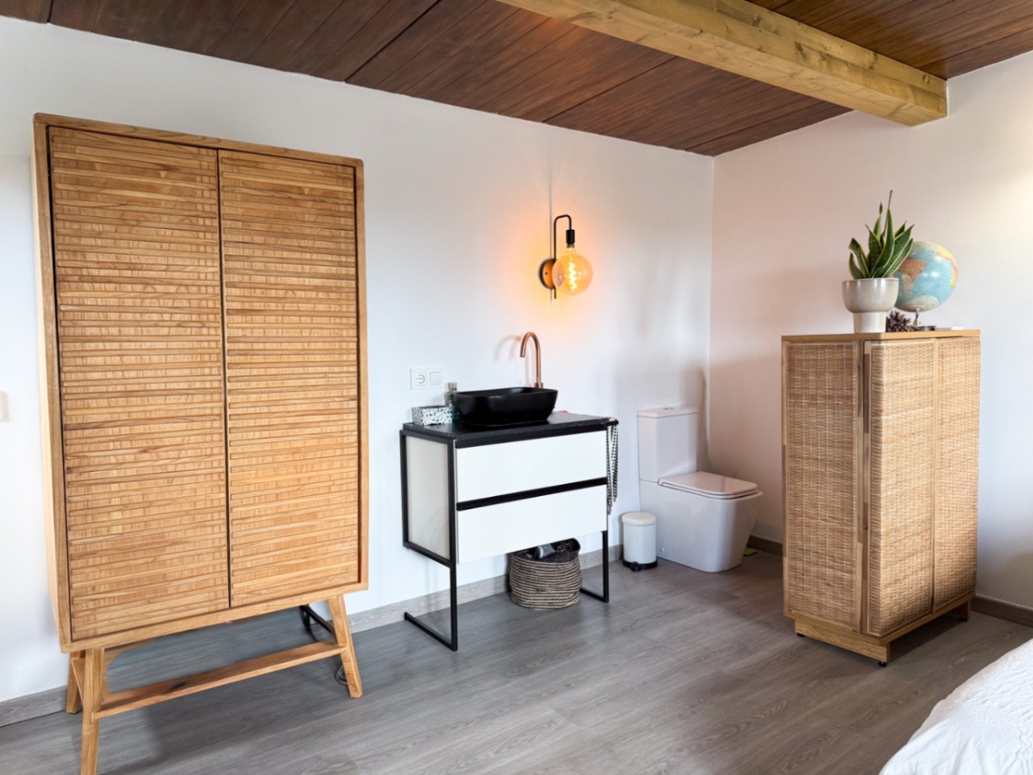 Tucked away in the peaceful residential area of Rocamar, this charming detached home offers a wonderful combination of privacy, outdoor living and pro