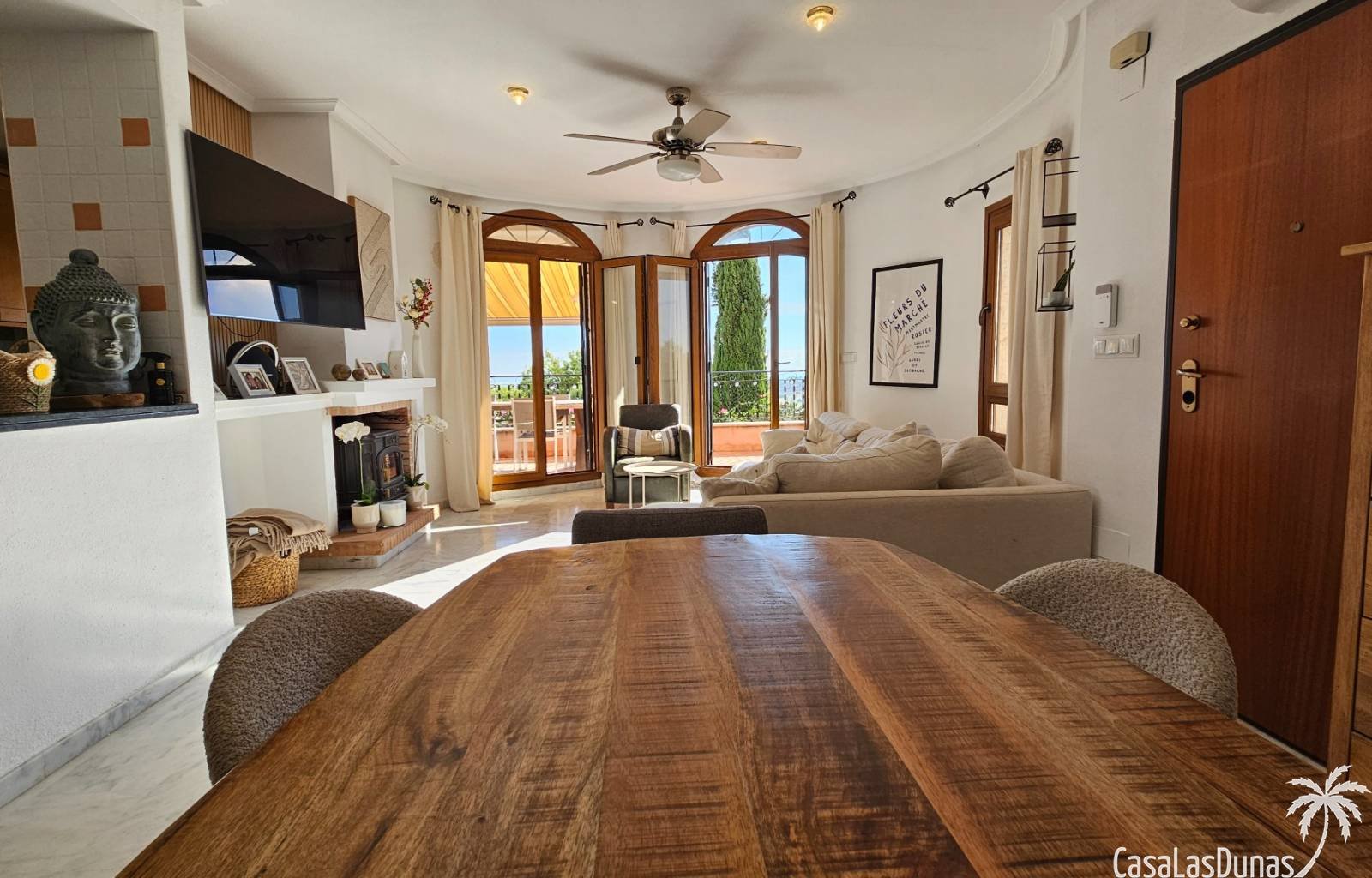 Suchen Sie eine perfekt gepflegte spanische Villa mit atemberaubendem Blick auf die Vega Baja, den Salzsee von Torrevieja und das Mittelmeer am Horiz