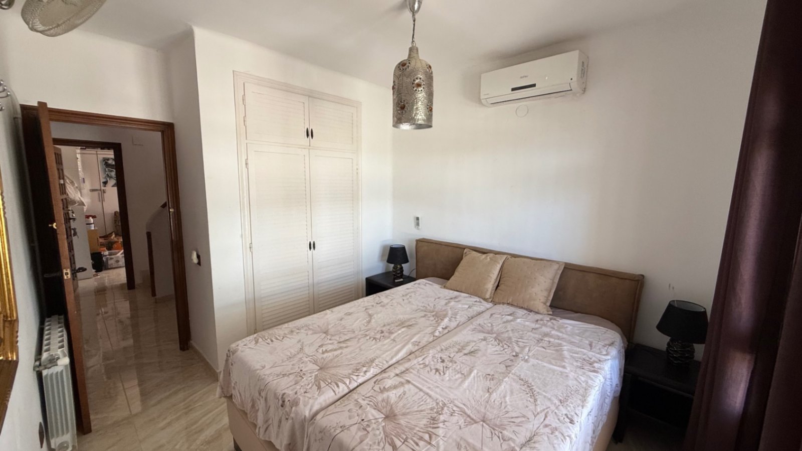 Charmantes Einfamilienhaus in Orihuela CostaDieses atemberaubende Einfamilienhaus in der malerischen Stadt Orihuela, Alicante, bietet ein außergewöhn