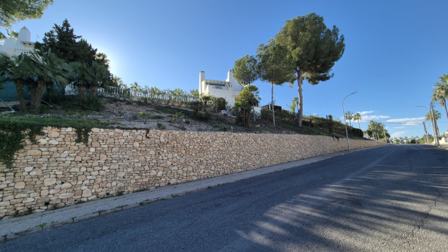 Charmantes Einfamilienhaus in Orihuela CostaDieses atemberaubende Einfamilienhaus in der malerischen Stadt Orihuela, Alicante, bietet ein außergewöhn