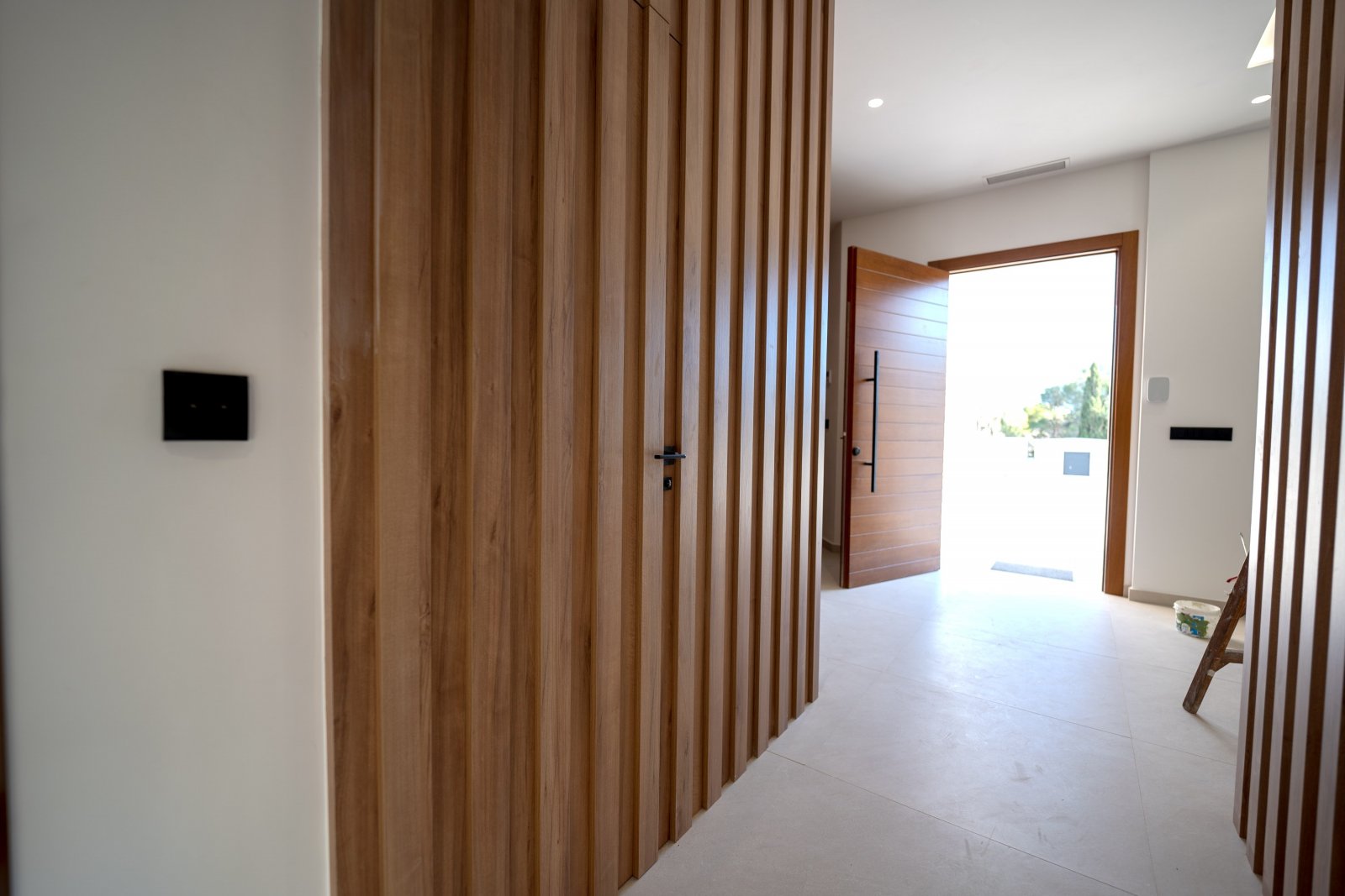 In der prestigeträchtigen Gegend von Ciudad Quesada gelegen, bieten diese exklusiven Villen eine Umgebung von Luxus und Komfort. Mit nur zwei verfügb