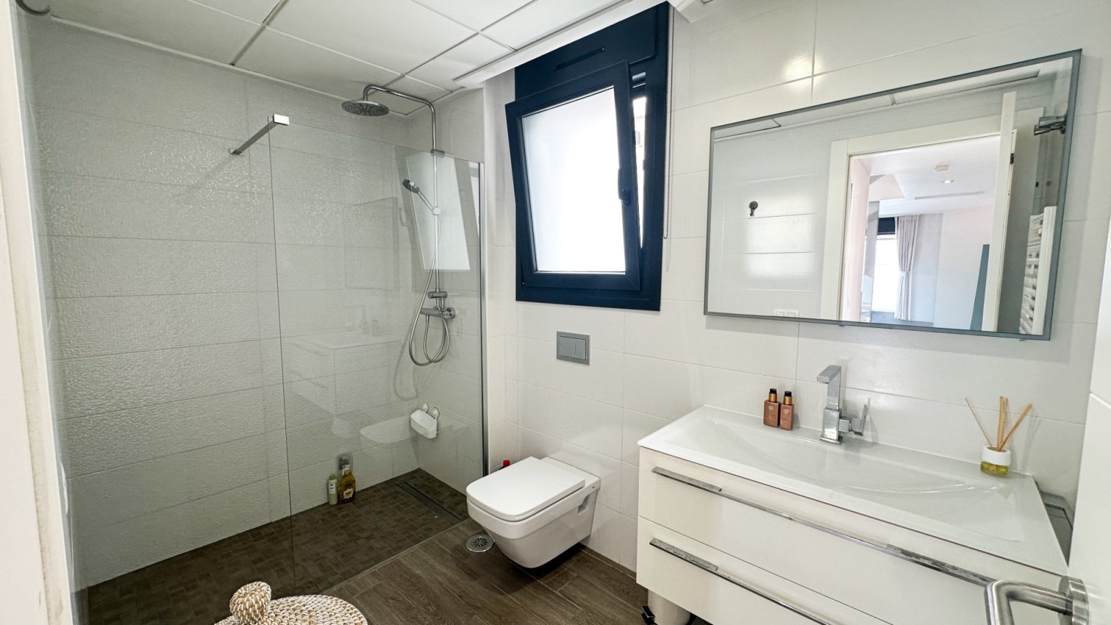  &amp;#13;&amp;#13;
&amp;#13;&amp;#13;
Spektakuläre, moderne freistehende Villa in der begehrten Gegend von Aguas Nuevas (Torrevie