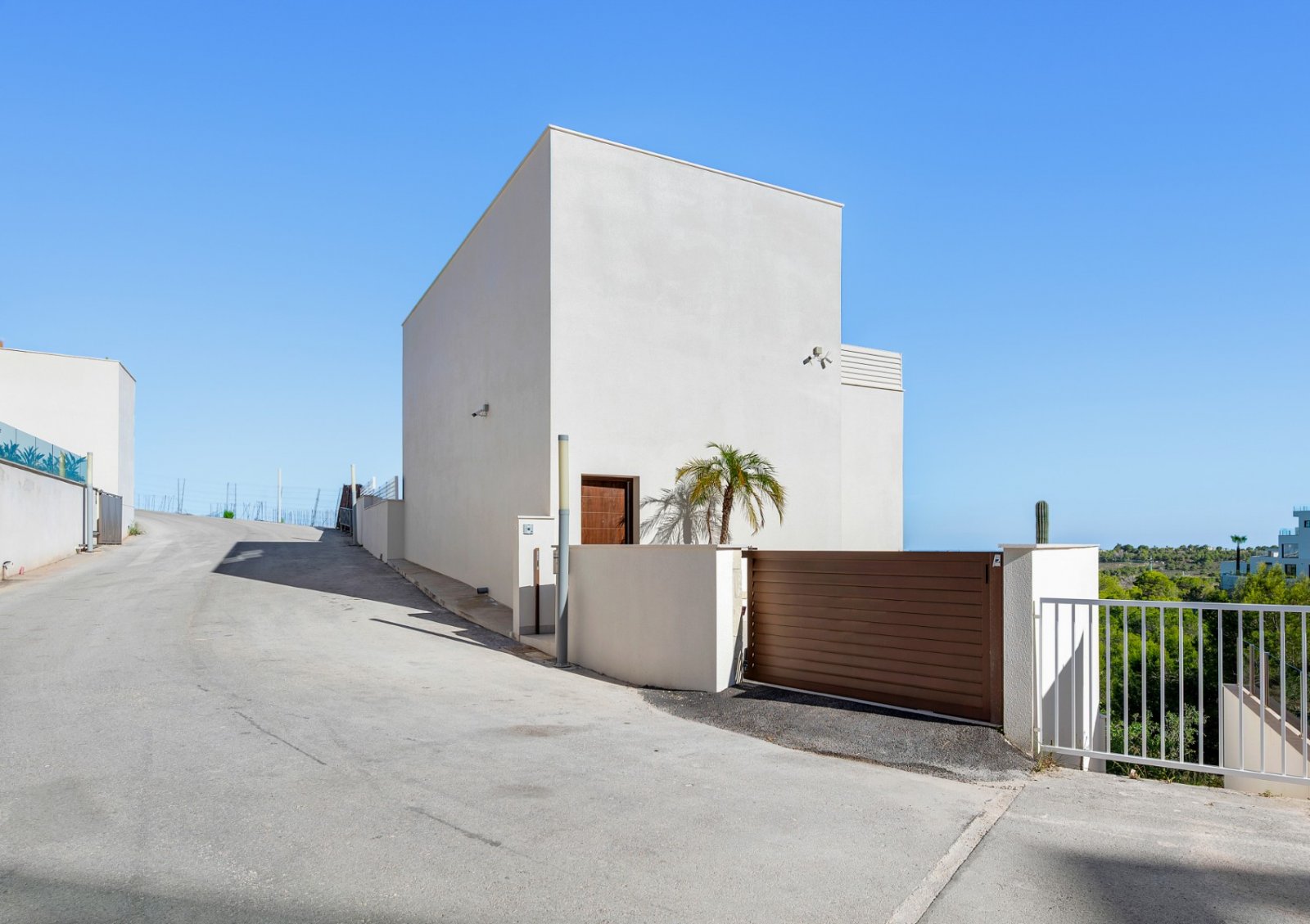 Villa exclusive à vendre à San Miguel de Salinas | Vue panoramique sur la mer | Piscine privée chauffée | Costa Blanca Sud

 