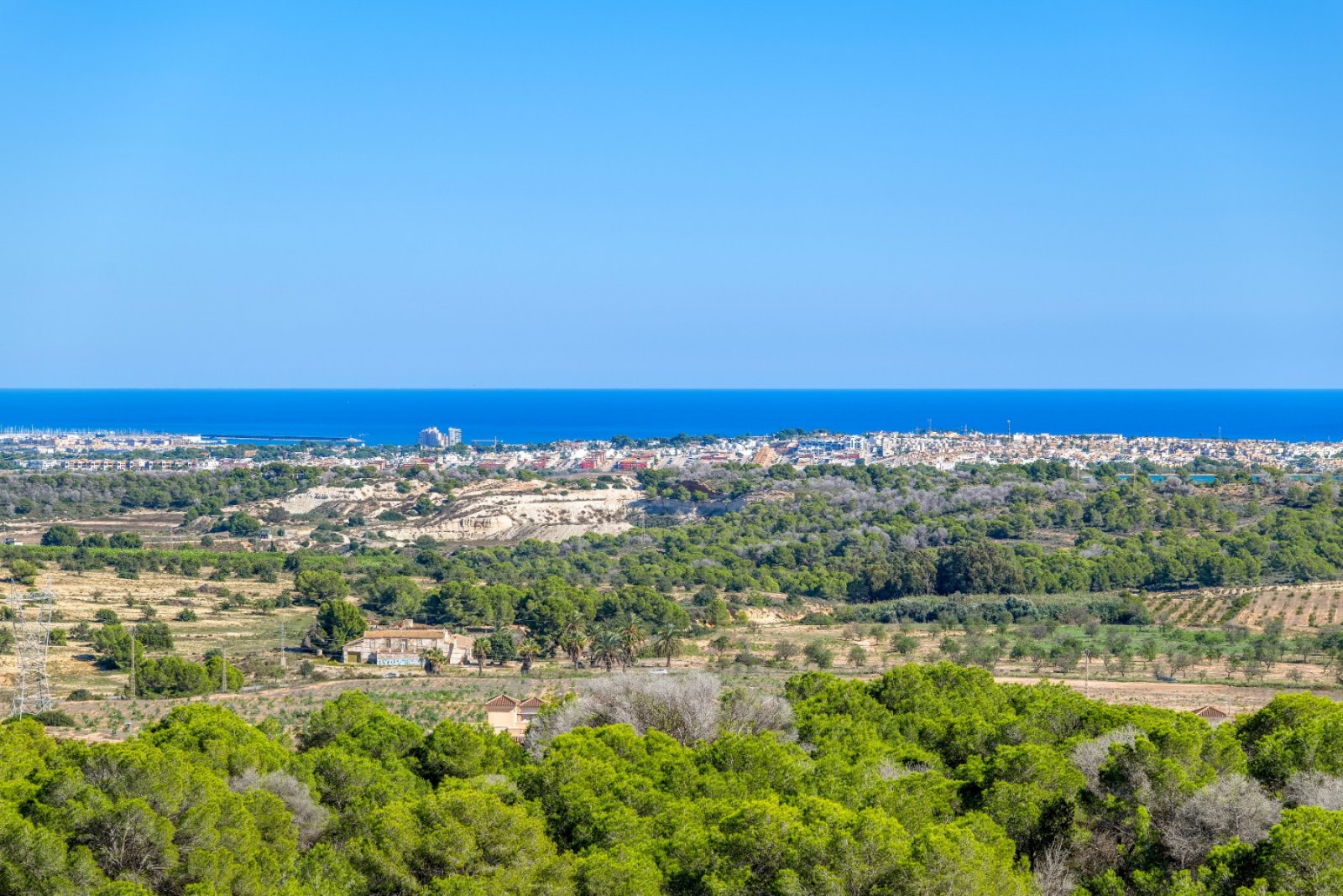 Villa exclusive à vendre à San Miguel de Salinas | Vue panoramique sur la mer | Piscine privée chauffée | Costa Blanca Sud

 