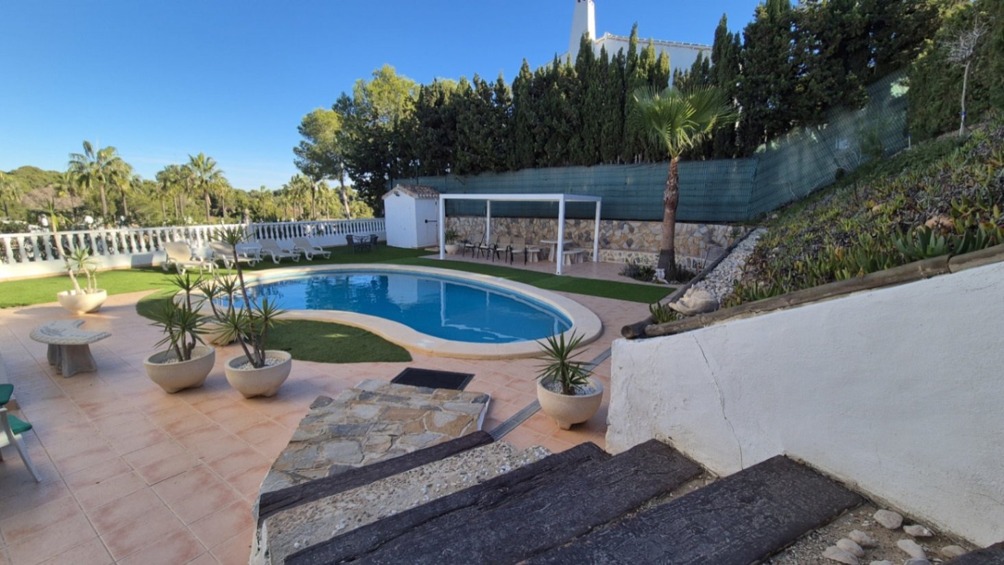  Charmantes Einfamilienhaus in Orihuela CostaDieses atemberaubende Einfamilienhaus in der malerischen Stadt Orihuela, Alicante, bietet ein außergewöhn