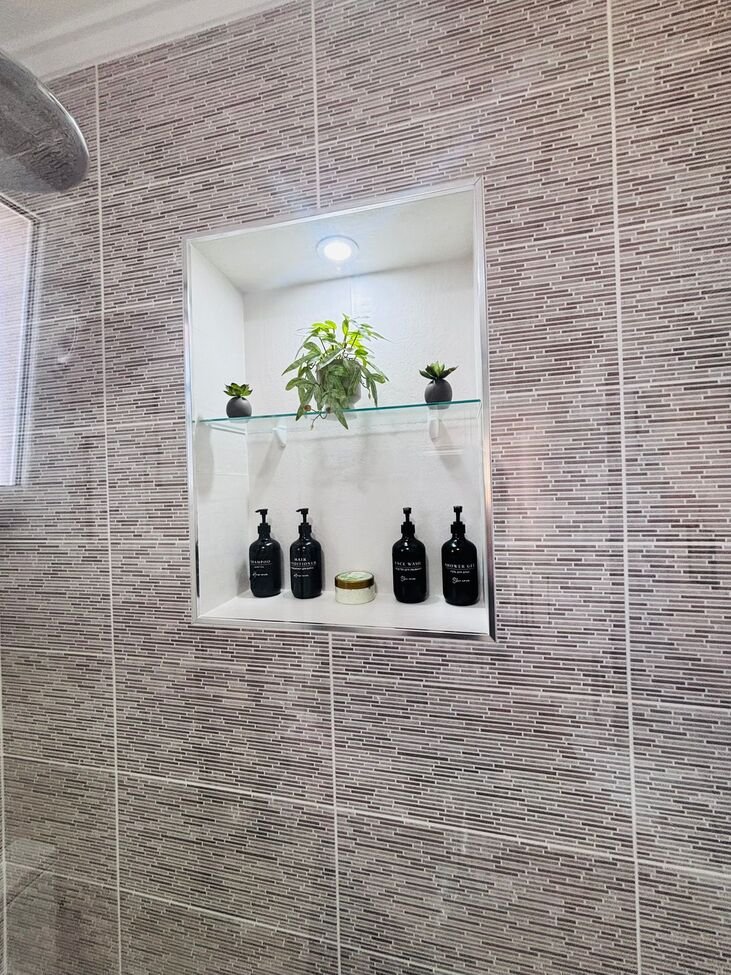   BEAUTIFULLY RENOVATED HOME WITH SUNNY PRIVATE GARDEN IN ORIHUELA COSTA
Property Overview
We are delighted to present this beauti