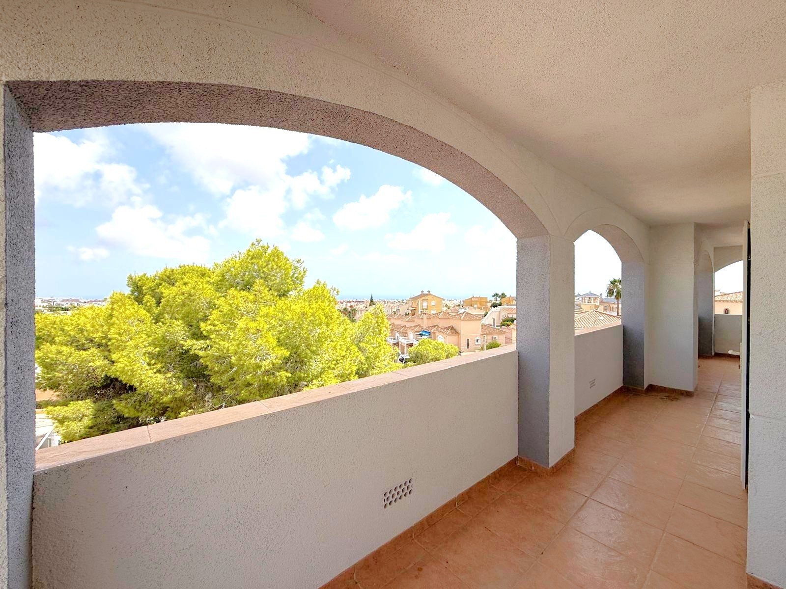   An impressive Mediterranea style  villa  enjoying a privileged elevated position and perfect orientation for sun close to 3 golf courses, white sand