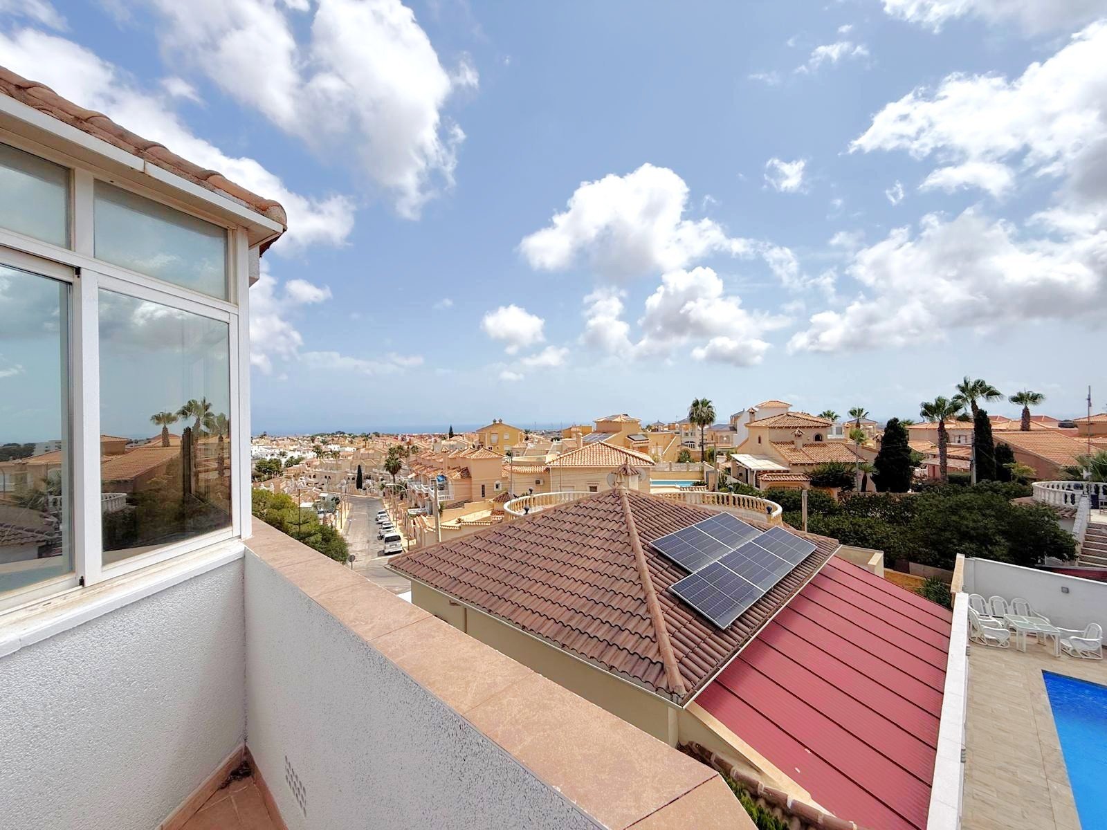   An impressive Mediterranea style  villa  enjoying a privileged elevated position and perfect orientation for sun close to 3 golf courses, white sand