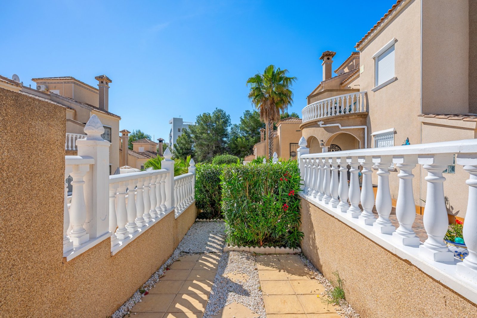   Thanks to the quiet location, away from the street, you enjoy complete privacy and a green, relaxed environment in the beautifully landscaped southe