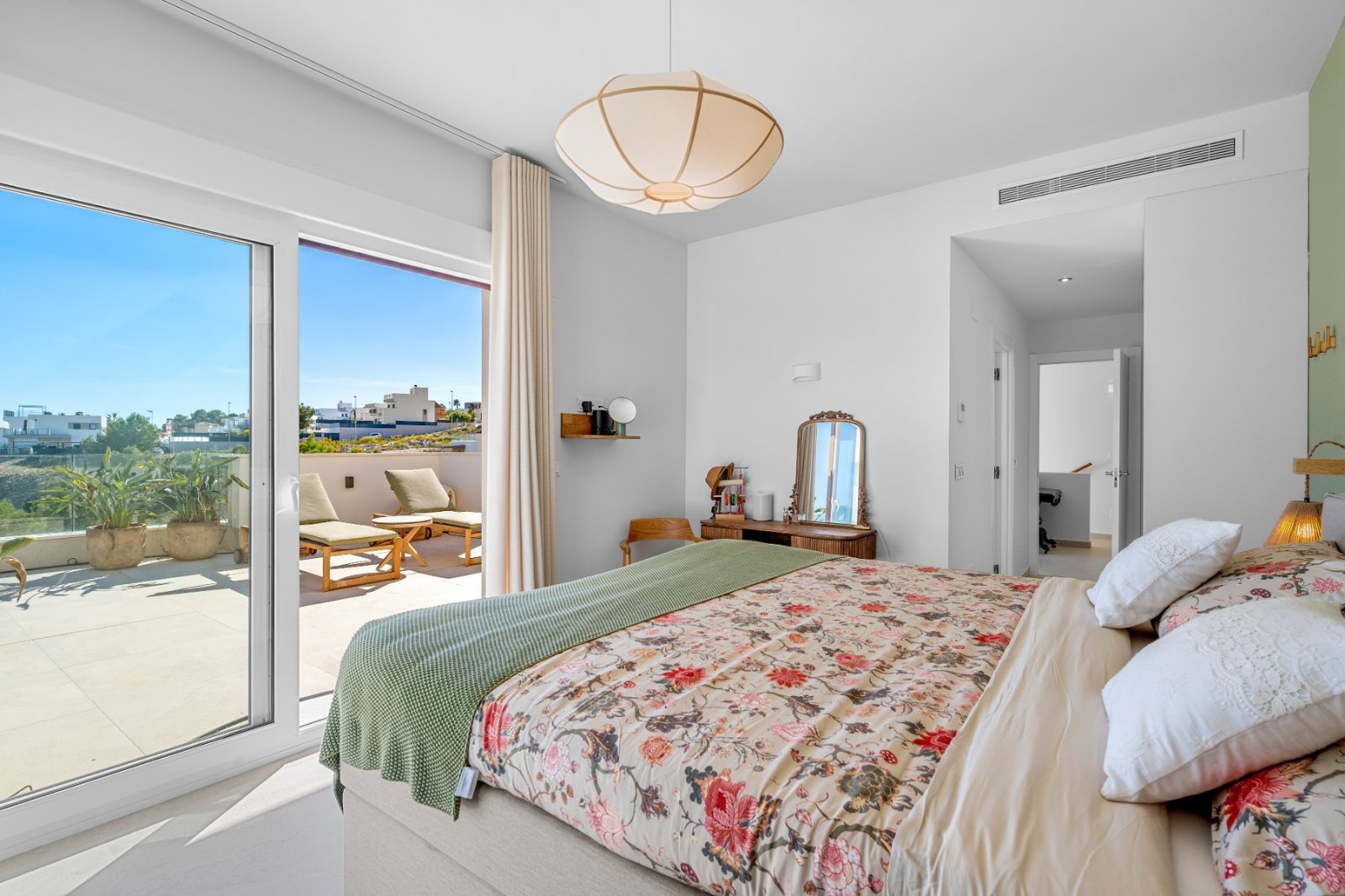 Villa exclusive à vendre à San Miguel de Salinas | Vue panoramique sur la mer | Piscine privée chauffée | Costa Blanca Sud

 