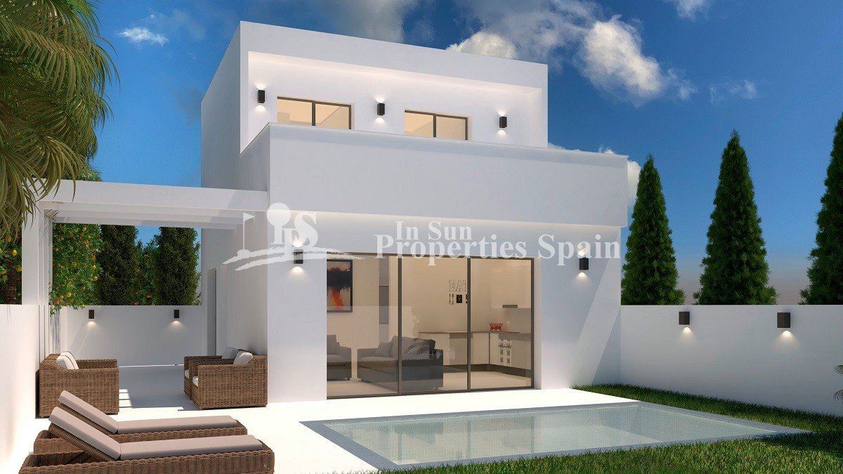 
												FANTASTISCHE VILLA IN LOS DOLSES in der Nähe von Villamartin.

Diese 97m2 Villa besteht aus 3 Schlafzimmern, 2 Bädern, Wohnzimmer, Küche,