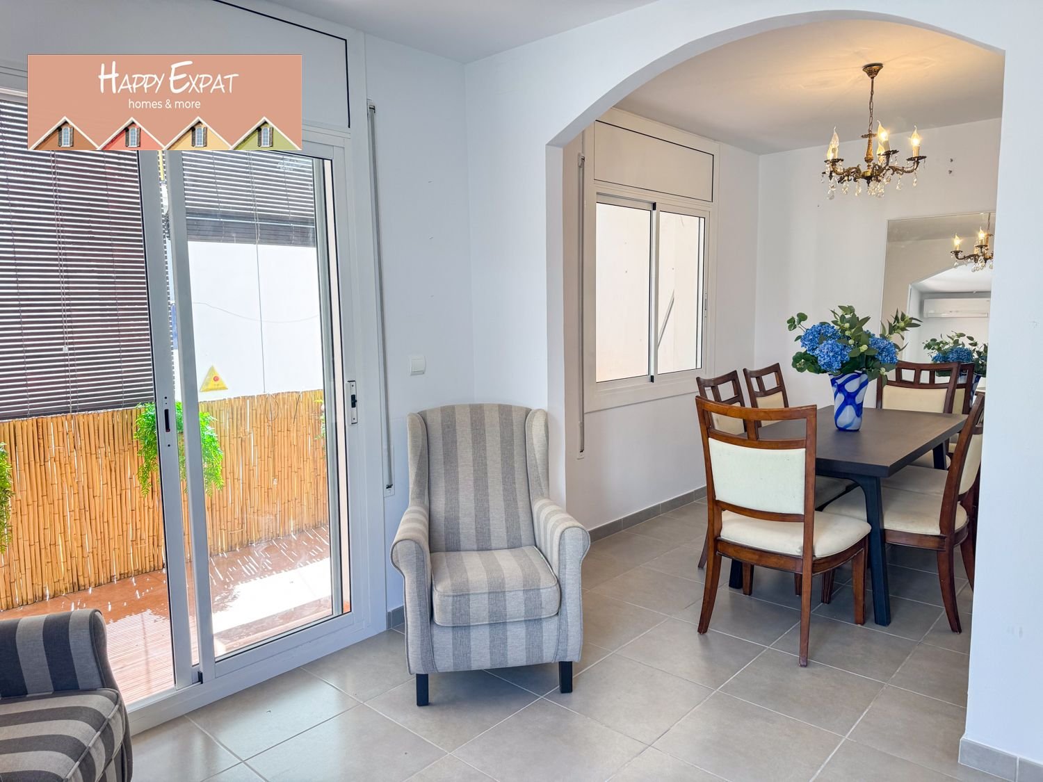 3-Zimmer-Wohnung mit Balkon – Nah am Zentrum von SitgesDiese schön renovierte Wohnung bietet drei Schlafzimmer, ein Badezimmer und einen komfortablen 