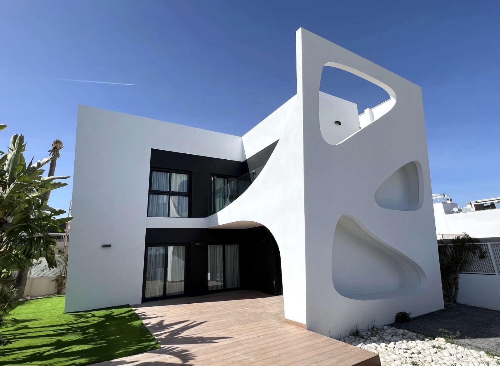 
												Exklusive Neubauvillen in Ciudad Quesada - Design, Komfort und privilegierte Lage

Hochwertige Häuser in einer privilegierten Umgebung
En